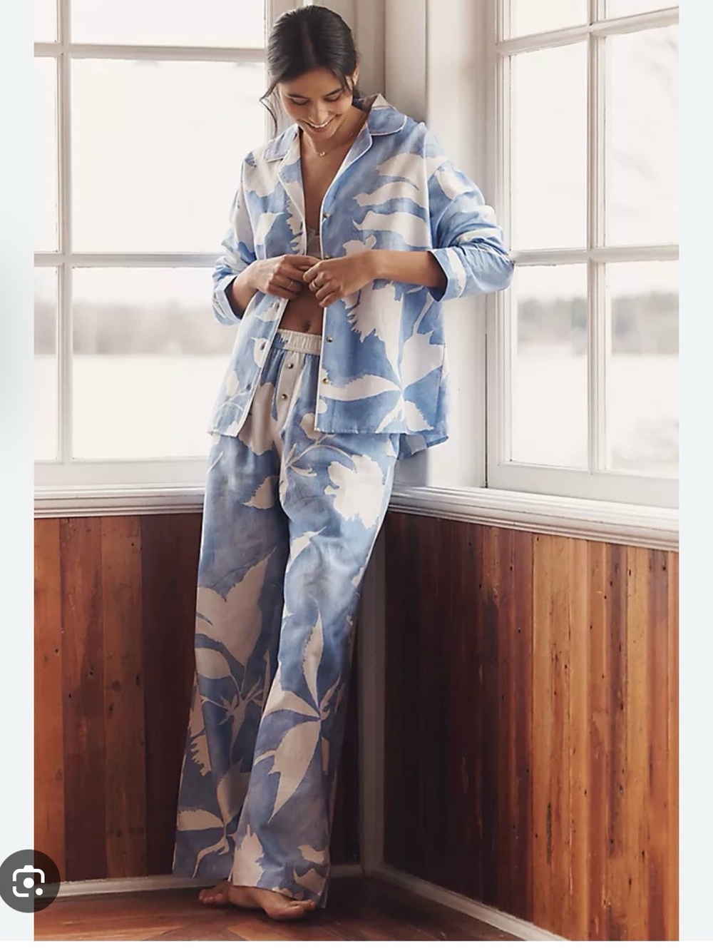 Anthropologie Blue and White Floral Pajama Set, Size Large